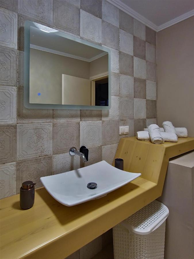 Gratelia Apartment Δαμνόνι Εξωτερικό φωτογραφία
